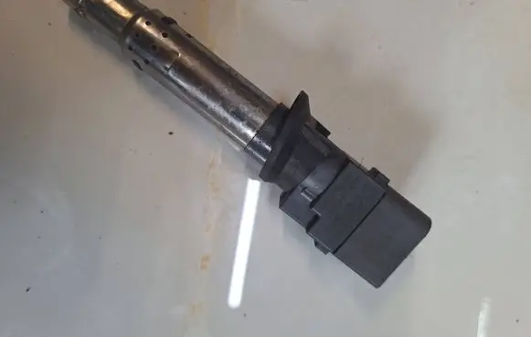 Volkswagen Touareg II High voltage ignition coil 022905715A 78412002