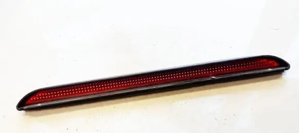 Subaru Forester SF Third/center stoplight