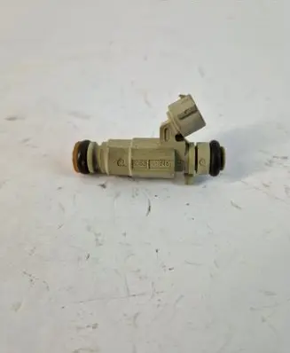 Hyundai i20 (PB PBT) Fuel injector 3531004000