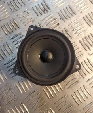BMW 5 F10 F11 Parcel shelf speaker 9289637 17JUN14 26014910