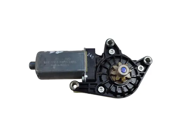 Ford Fusion II Seat adjustment motor 939732106 B556W 0390203044