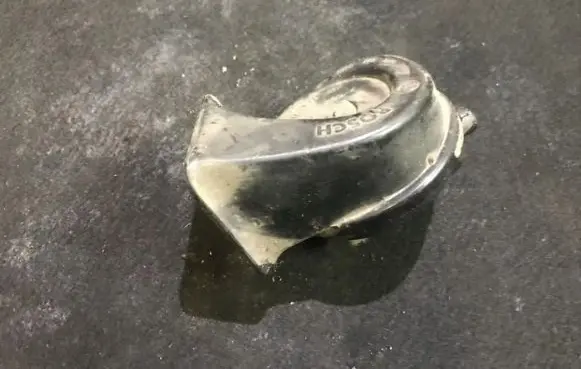 Audi A3 S3 8L Horn signal