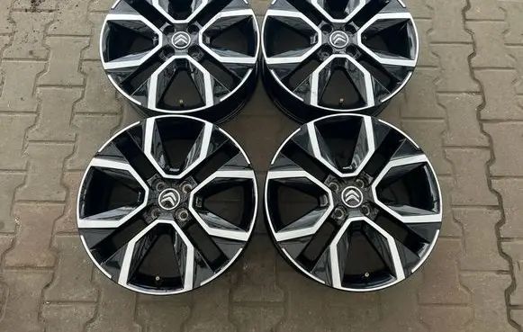 Citroen C4 III e-C4 R18 alloy rim 9833485080