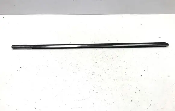 KIA Picanto Front door windshield rail 