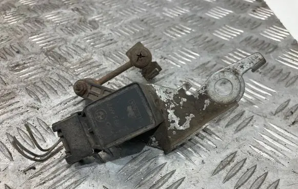 BMW 5 E60 E61 Headlight/headlamp level sensor 1093697