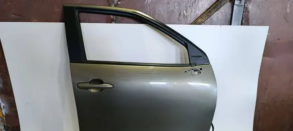 Toyota Yaris Cross Front door 