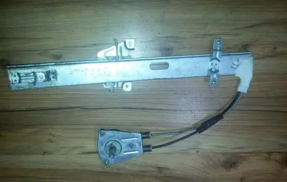 Sliding door window regulator with motor