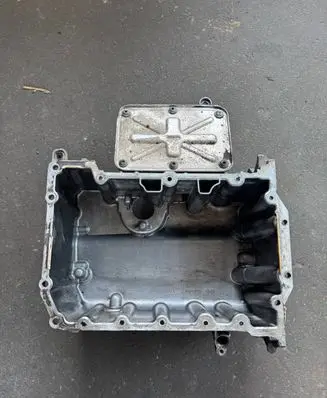 Volkswagen Polo V 6R Oil sump 03P103603A