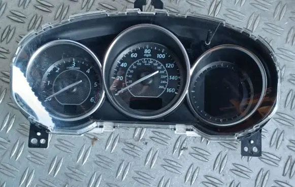 Mazda 6 Speedometer (instrument cluster) KD4555430
