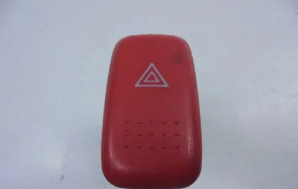 Honda HR-V Hazard light switch