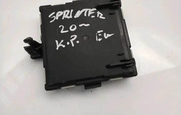Mercedes-Benz Sprinter W907 W910 Window control relay A9079003605 A9079019000 A1679027905