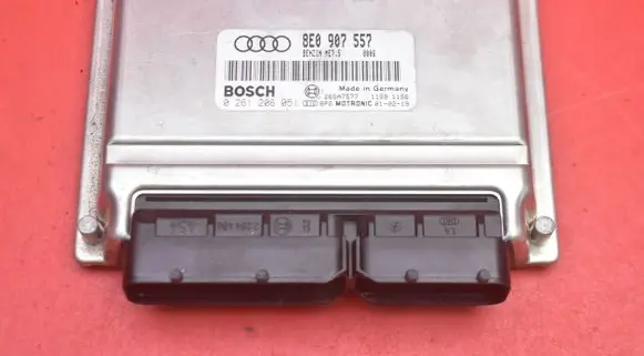 Audi A4 S4 B6 8E 8H Engine control unit/module ECU 8E0907557
