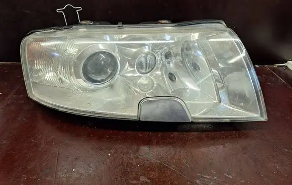 Skoda Superb B5 (3U) Headlight/headlamp