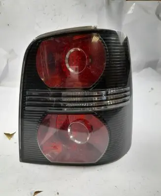 Volkswagen Touran I Rear/tail lights 1T0945112J 1T0945098P