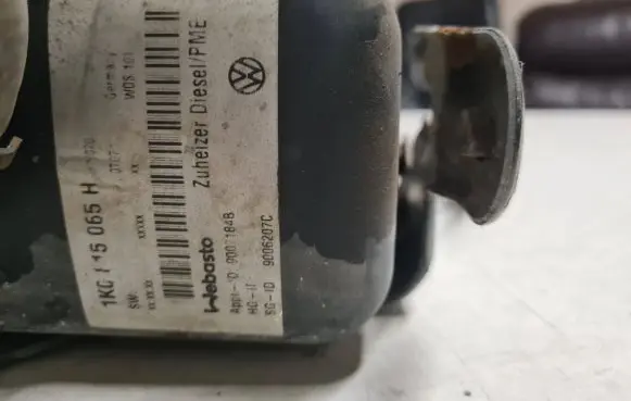 Volkswagen Touran I Webasto circulation pump for autonomous heater 1K6115065F 9006207C 9007184B