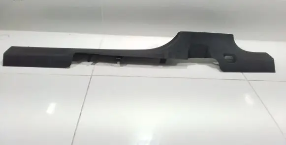 Front sill trim cover