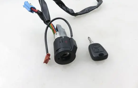 Peugeot 206 CC Ignition lock 9641551180