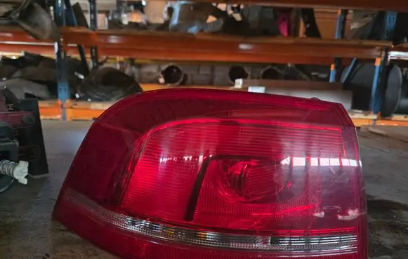 Rear/tail lights