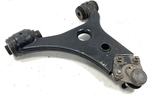 Mercedes-Benz A W169 Front lower control arm/wishbone A1693300407 7109401Q10