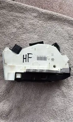 Volkswagen PASSAT CC Front door lock 5N1837016E