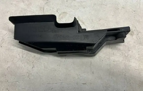 Toyota Corolla E210 E21 Rear door glass trim molding 6785802110