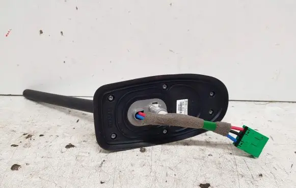 KIA Rio Radio antenna 