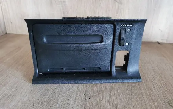 Honda CR-V Dashboard storage box/compartment 
