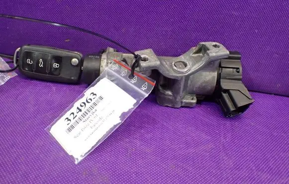 Seat Ibiza IV (6J,6P) Ignition lock