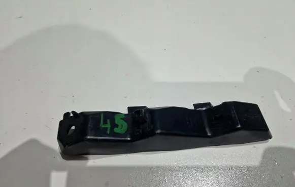 Hyundai ix20 Front bumper mounting bracket 865141K000