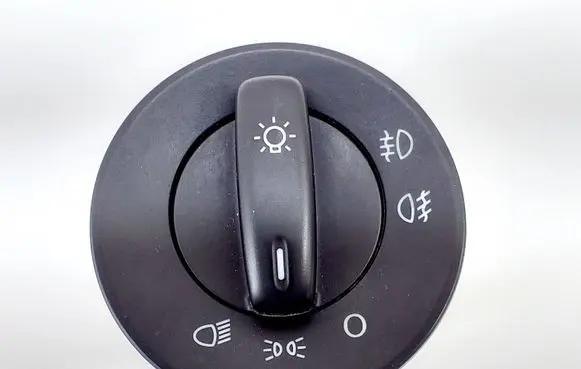 Skoda Octavia Mk2 (1Z) Light switch 1Z0941431K
