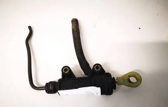 BMW 3 E90 E91 Clutch master cylinder 