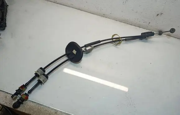 Citroen C3 Gear shift cable linkage 