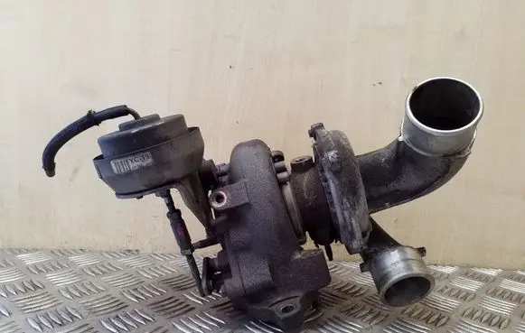 Toyota Verso Turbo 172010R070 0812010110 0812010115