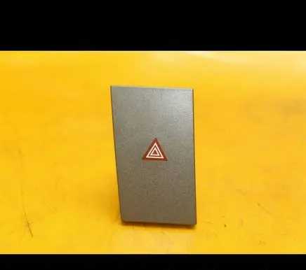 Opel Vectra C Hazard light switch 13138255