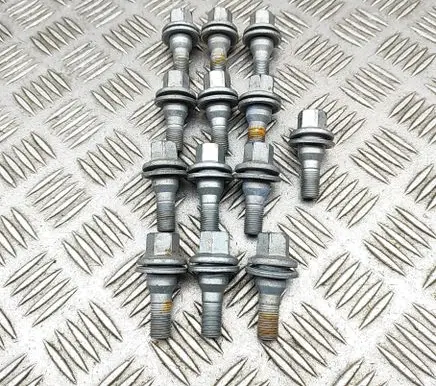 Peugeot 2008 II Nuts/bolts 9817024580