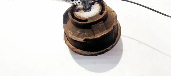 Engine mount bracket