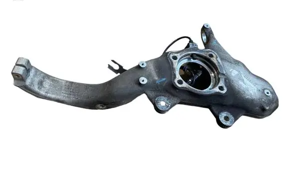 BMW X5M F85 Front wheel hub 6773784 31216773784
