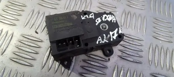 KIA Sedona Air flap motor/actuator b4007302004c21 b40073-02004c21