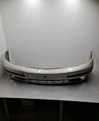 Renault Laguna II Front bumper 8200008270