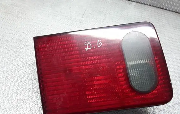 Audi A8 S8 D2 4D Tailgate rear/tail lights 4D0945093