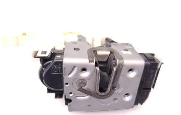 Mercedes-Benz Sprinter W906 Front door lock A9067201735 ZGS002