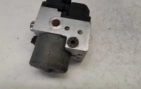 Peugeot 406 ABS Pump 0265216543 0273004270