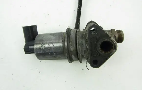 Volkswagen PASSAT B5.5 EGR valve 3B131501