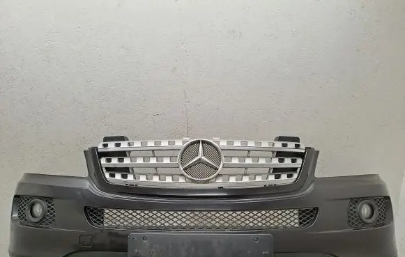 Mercedes-Benz ML W164 Front bumper 1648850165 A1648880323 A1648800885