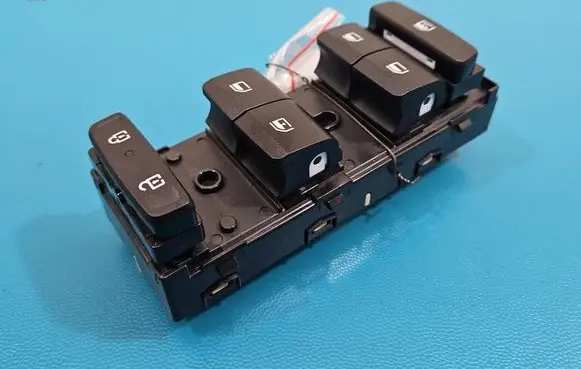 Hyundai Elantra VII Electric window control switch 93571AA1004X IMPRK1565944