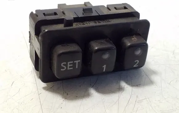 Nissan Pathfinder R51 Seat memory switch 52160