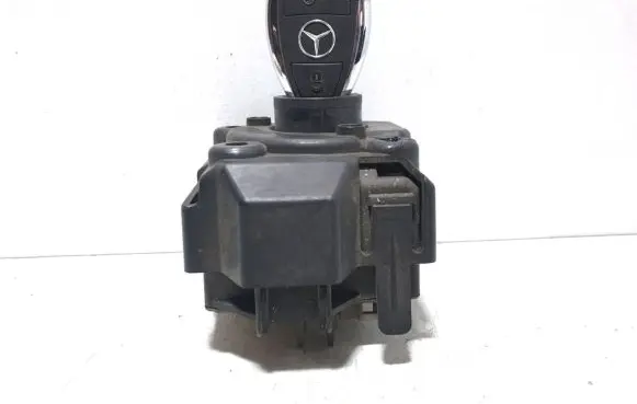 Mercedes-Benz GLA W156 Ignition lock A2469054702