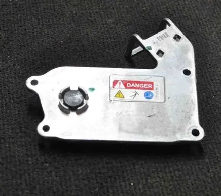 Volkswagen Jetta VI Other engine bay part 5C0901109C
