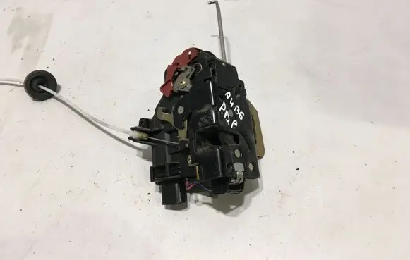 Audi A4 S4 B6 8E 8H Front door lock 4B1837016E