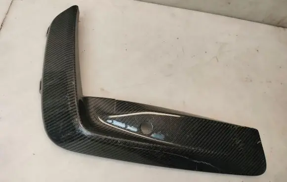 BMW M8 F91 F92 G14 G15 Front bumper lower grill 8077577